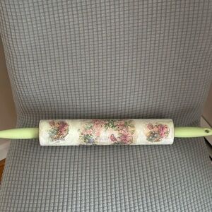 Wooden vintage rolling pin, spring decor decoupage with chippy look